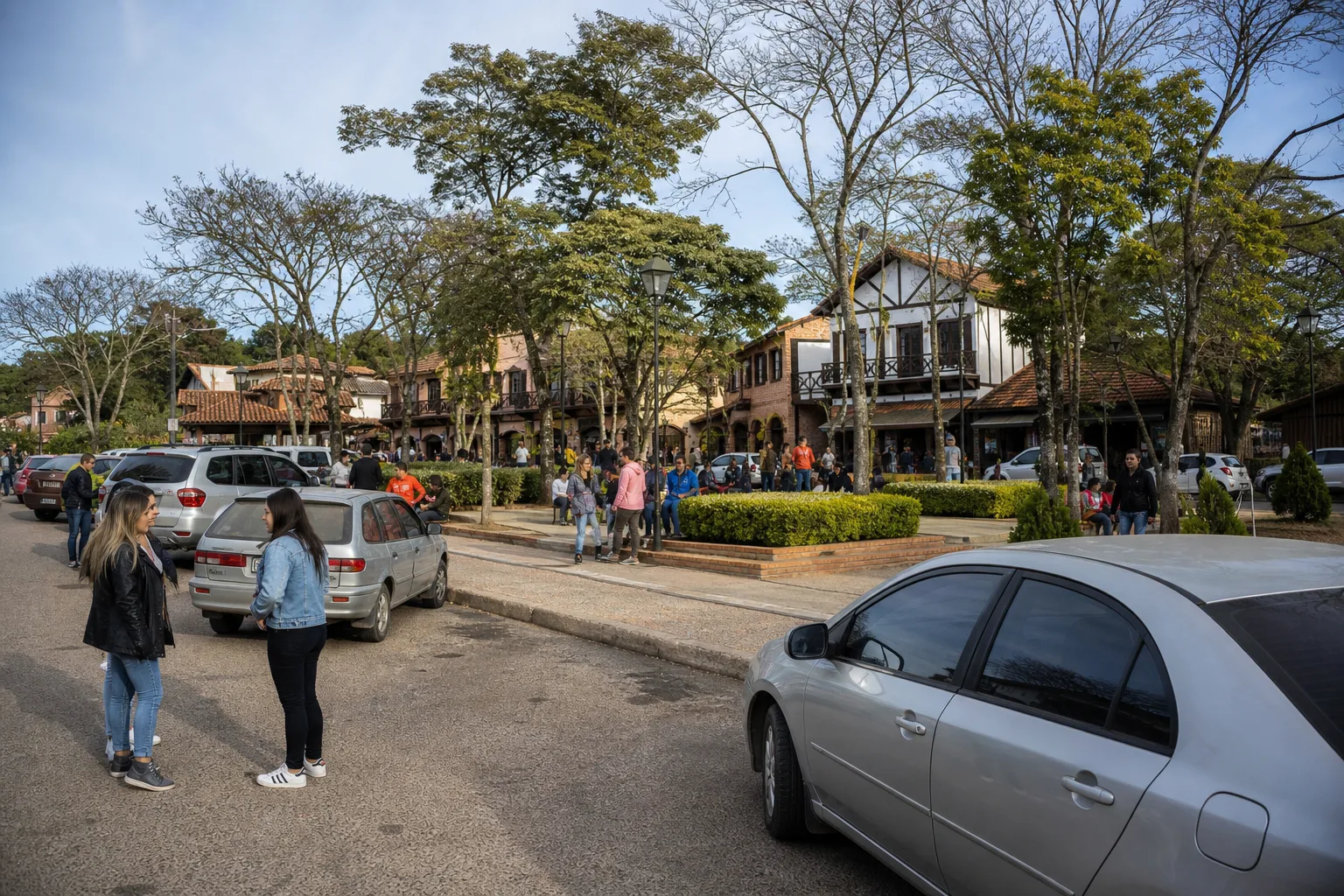 Centro del pueblo de San Bernardino, Paraguay, un fin de semana de aniversario, lejos de la orla